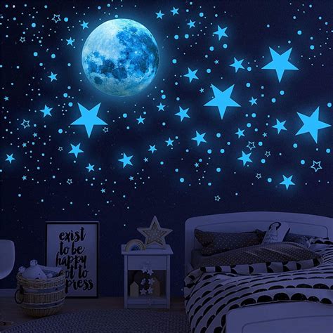 glow in the dark stars wall